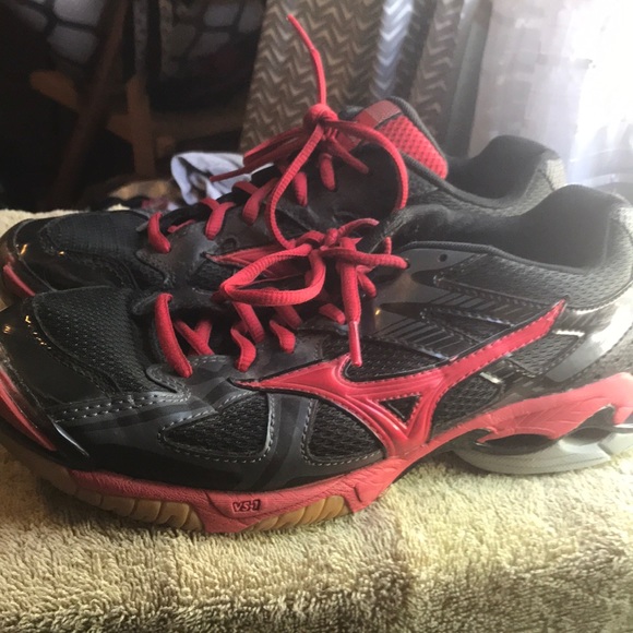 Mizuno Shoes - Mizuno Volleyball shoes